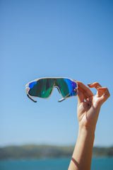 Moana Rd Roadsters Sunglasses - White Blue lens