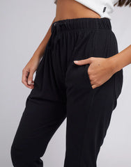 Silent Theory Slouch Pant - Black