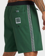 Quiksilver Pu-Tawhiro Volley 20" Boardshort - Jungle Green
