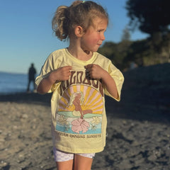 Wild & Co Forever Chasing sunsets Tee - Lemon