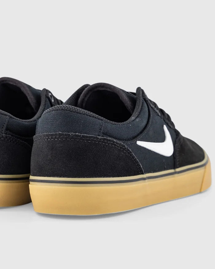 Men's sb check solarsoft sales (suede) skate shoes - black/gum